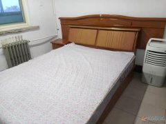 興苑小區(qū)二室一廳拎包入住