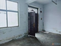 狂口商貿(mào)城房屋出租，年交每年4000元，或月交每月400元