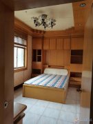 鑫苑小區(qū)1單元房屋出租。緊鄰礦務(wù)局幼兒園，義馬市一中