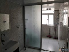 出租或出售義騰對面馬梁社區(qū)五樓精裝修房子