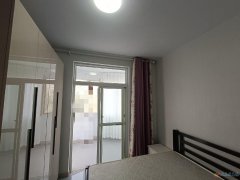 出租:外國(guó)語(yǔ)小學(xué)2室1廳60㎡，2樓、精裝修、750元/月