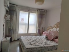 600元/月，精裝，130平3室2廳暖燃齊拎包入住，銀杏苑