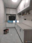 全新精裝電梯房，一天沒住，90平2室2廳，好位置好樓層